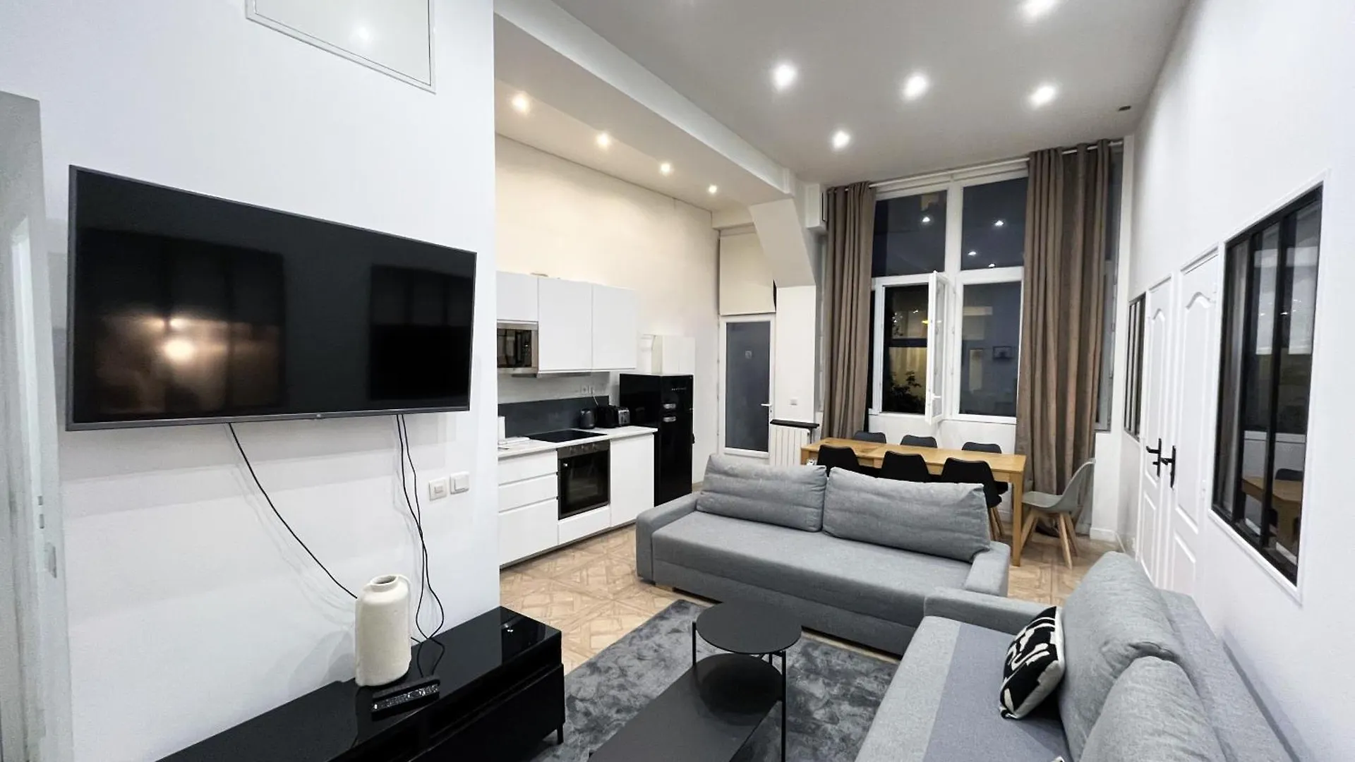 Urban Flat 66 - Pretty 3 Bedroom In Parigi