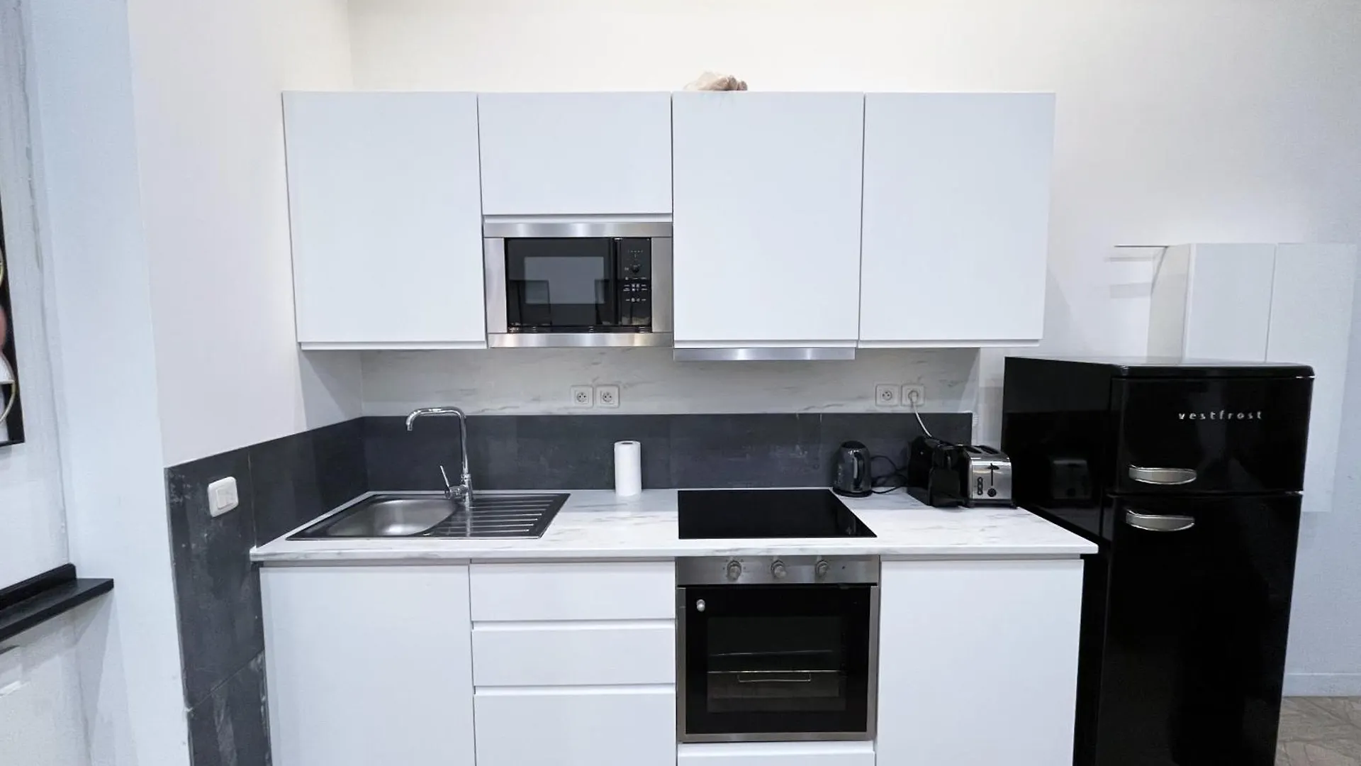 Urban Flat 66 - Pretty 3 Bedroom In Parigi