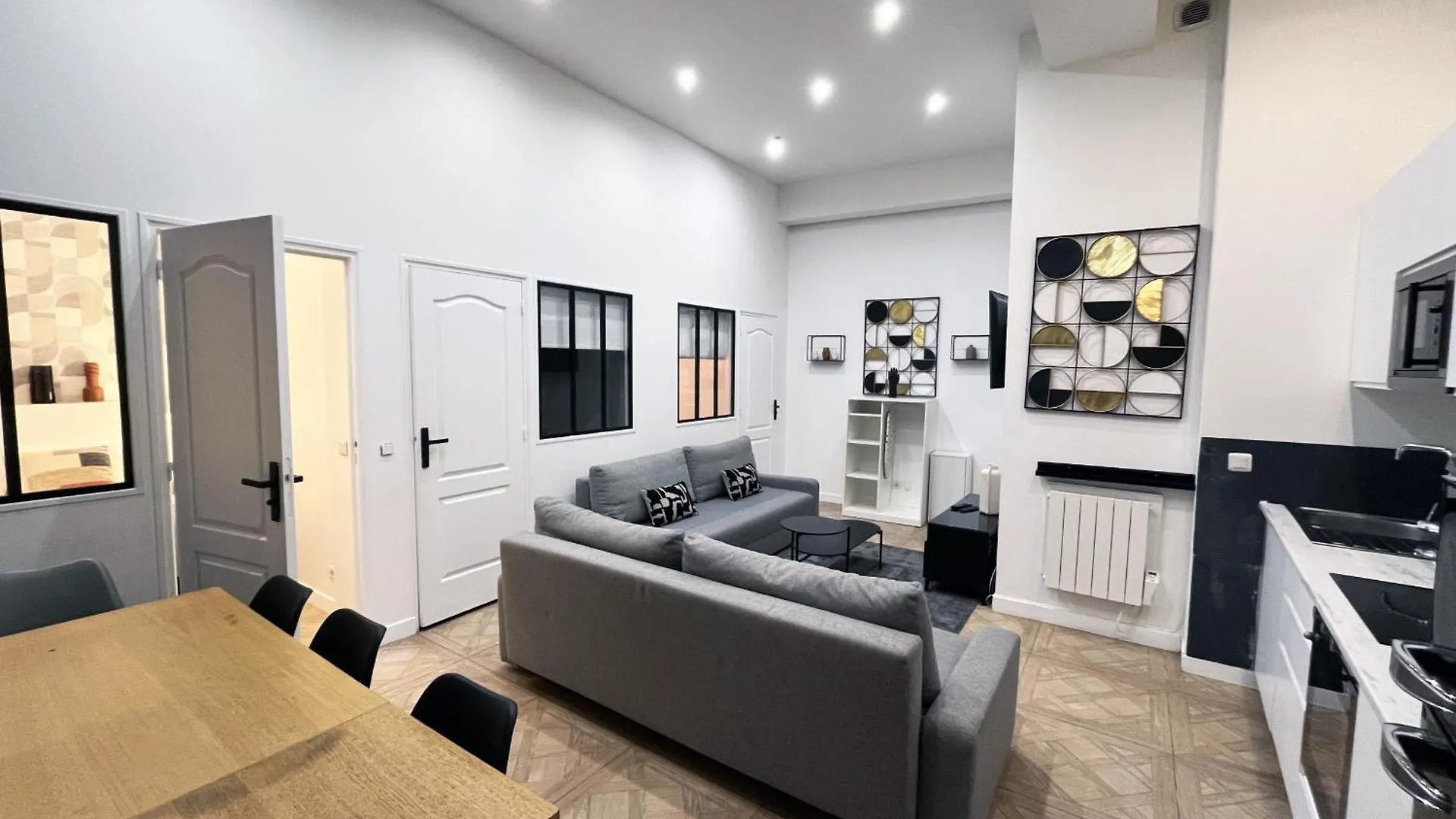 Urban Flat 66 - Pretty 3 Bedroom In Parigi